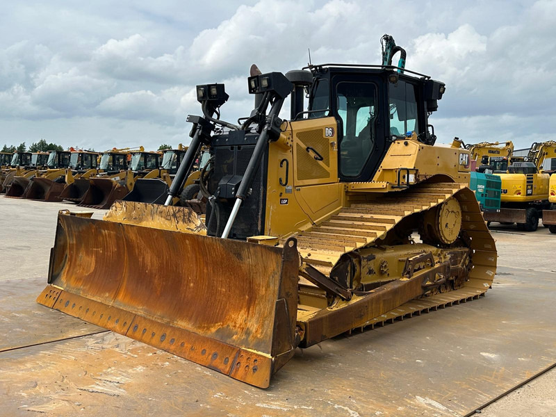 Caterpillar D6 LGP - Buldozers: foto 2 Caterpillar D6 LGP - Buldozers: foto 2