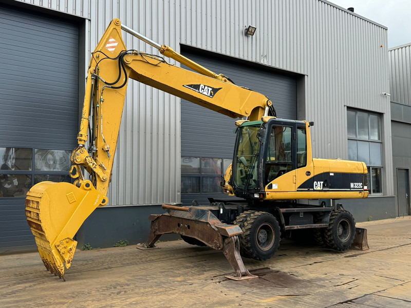 Caterpillar M322C - Hydraulic stabilizers / VA Triple boom / CE-certified, - Riteņu ekskavators: foto 2 Caterpillar M322C - Hydraulic stabilizers / VA Triple boom / CE-certified, - Riteņu ekskavators: foto 2