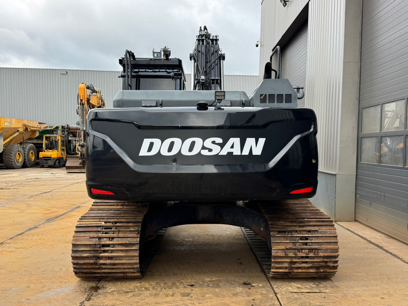 Doosan DX225LC-5 - Kāpurķēžu ekskavators: foto 4 Doosan DX225LC-5 - Kāpurķēžu ekskavators: foto 4