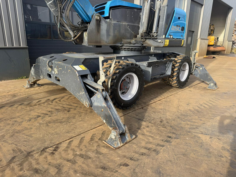 Atkritumu iekrāvējs Fuchs MHL 250: foto 16 Atkritumu iekrāvējs Fuchs MHL 250: foto 16