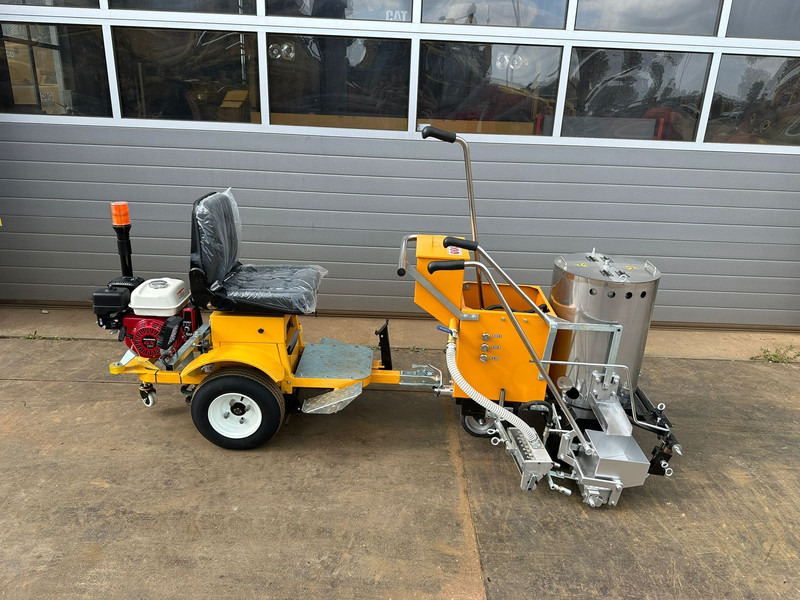 Giga power 860 Road Marking Machine - Asfalta ieklāšanas tehnika: foto 5 Giga power 860 Road Marking Machine - Asfalta ieklāšanas tehnika: foto 5