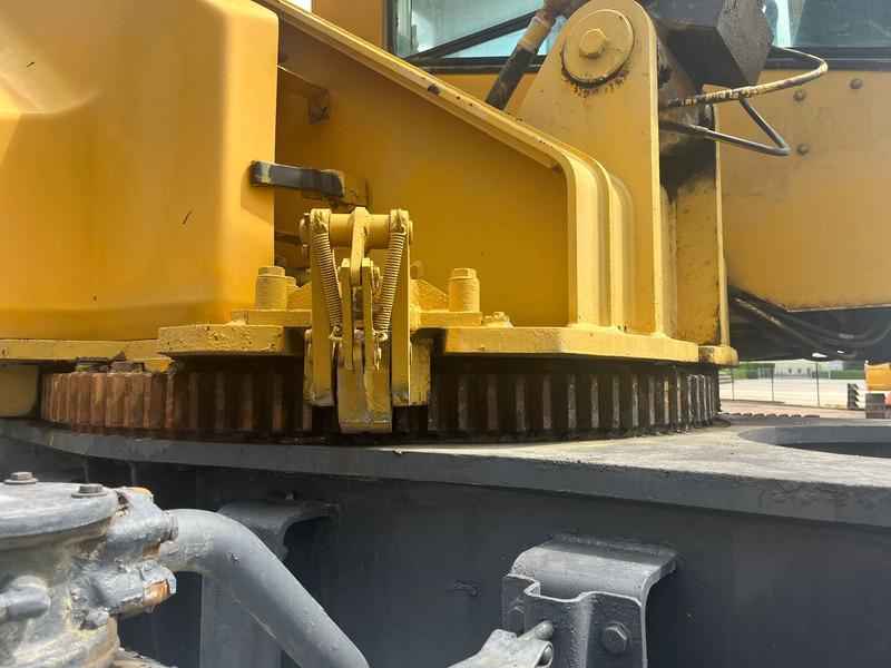 Autoceltnis Grove RT600E: foto 18