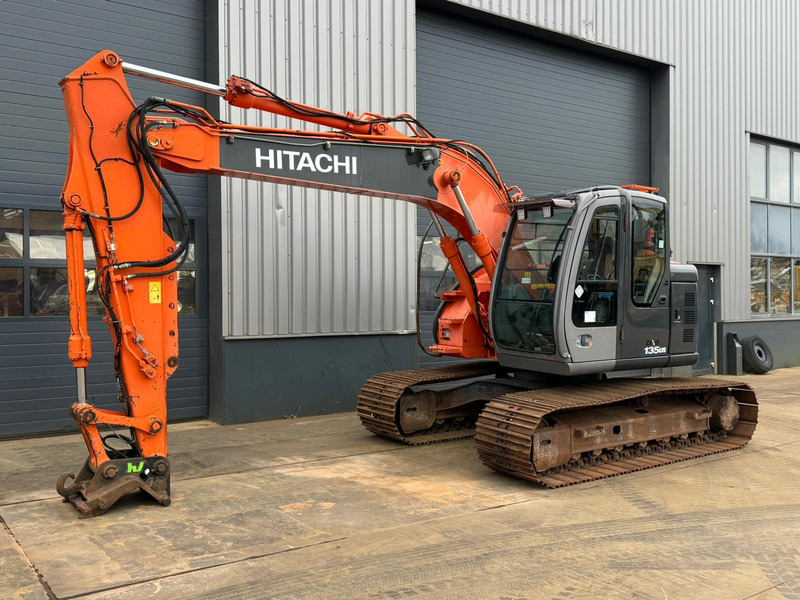 Hitachi ZX135US - Kāpurķēžu ekskavators: foto 2 Hitachi ZX135US - Kāpurķēžu ekskavators: foto 2