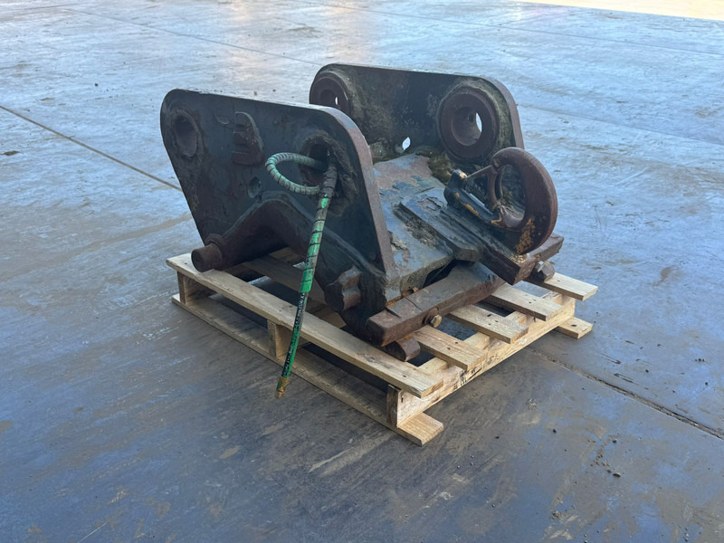 Hydraulic quick coupler CW30 excavator - Kauss: foto 5 Hydraulic quick coupler CW30 excavator - Kauss: foto 5