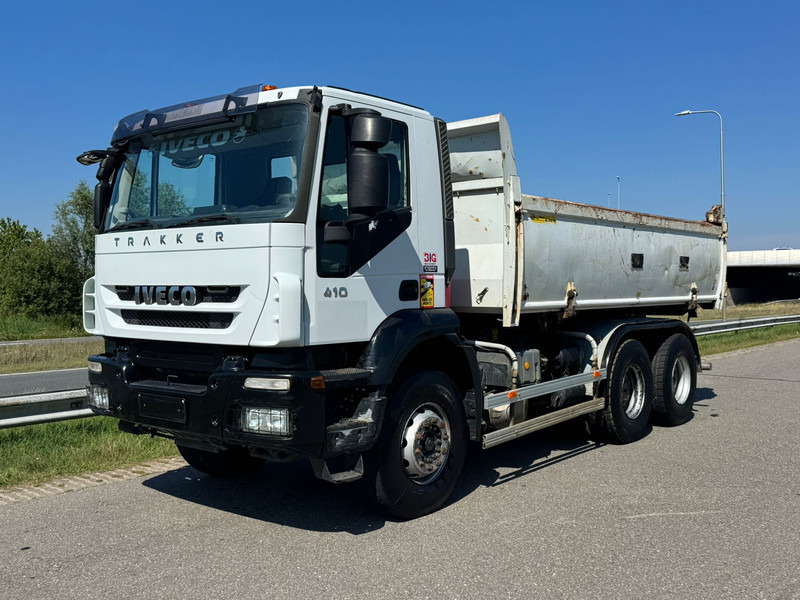 Iveco Trakker 410 6x4 Kipper - Kravas automašīna pašizgāzējs: foto 2 Iveco Trakker 410 6x4 Kipper - Kravas automašīna pašizgāzējs: foto 2