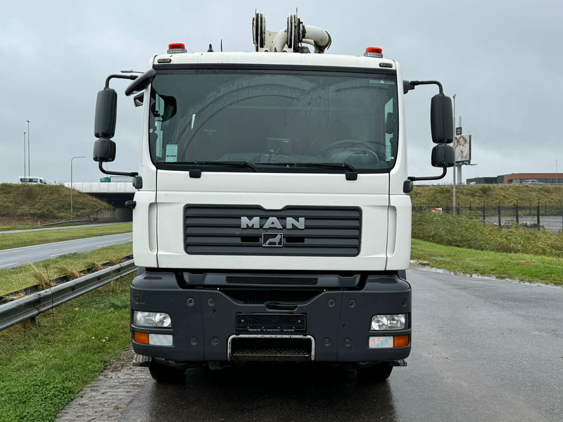 MAN TGA 26.360 6x4 with Putzmeister BSF24-4.16 24m Concrete Pump līzingu MAN TGA 26.360 6x4 with Putzmeister BSF24-4.16 24m Concrete Pump: foto 8