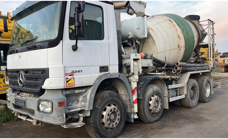 MERCEDESBENZ ACTROS 3241 Mixer pump Putzmeister - Betona sūknis: foto 1 MERCEDESBENZ ACTROS 3241 Mixer pump Putzmeister - Betona sūknis: foto 1