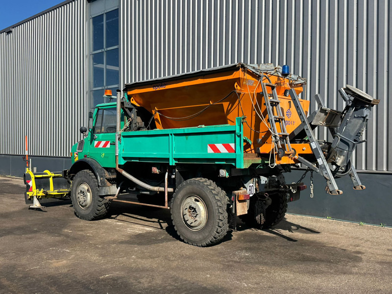 MERCEDESBENZ Unimog U1700 - Ielu tīrīšanas mašīna: foto 3 MERCEDESBENZ Unimog U1700 - Ielu tīrīšanas mašīna: foto 3