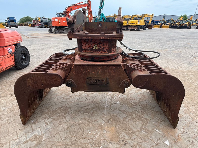 NPK D-2500 Rotating Grapple (for 18-25 ton excavator) - Greiferi: foto 2 NPK D-2500 Rotating Grapple (for 18-25 ton excavator) - Greiferi: foto 2