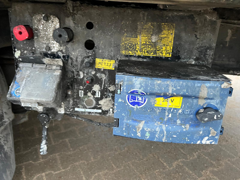 Puspiekabe Stas S300ZX Tri/A Walking Floor: foto 20