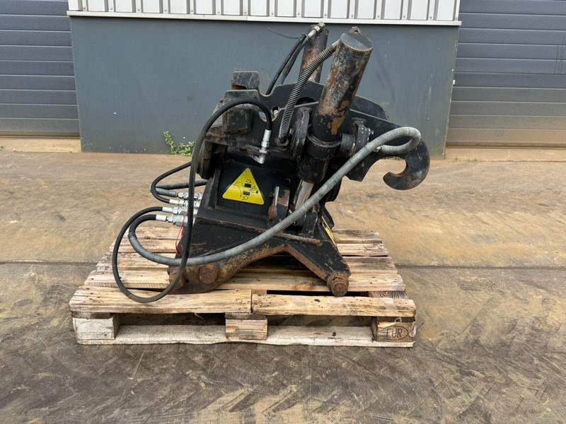 Verachtert CWT-40-H4N tilting quick coupler CW40 214-1033 - Ātrā sakabe: foto 1 Verachtert CWT-40-H4N tilting quick coupler CW40 214-1033 - Ātrā sakabe: foto 1