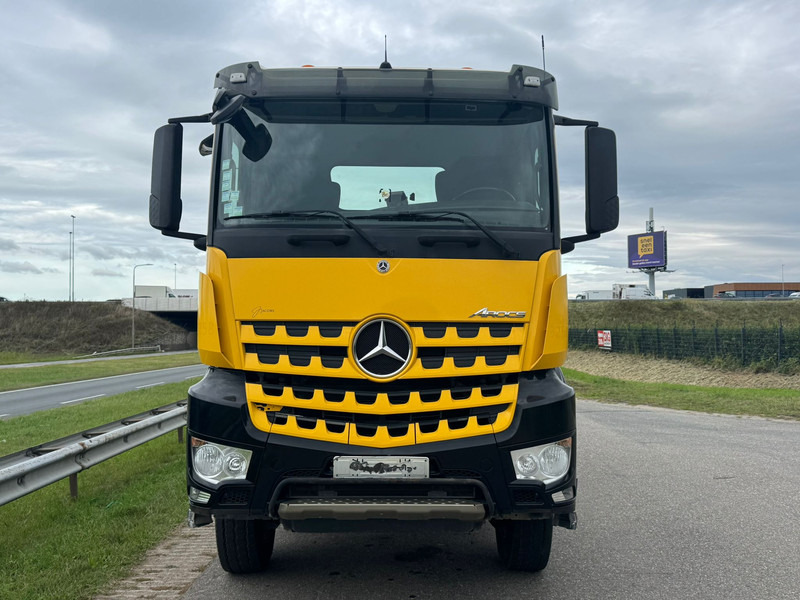 MERCEDESBENZ AROCS 3345 - Vilcējs: foto 4 MERCEDESBENZ AROCS 3345 - Vilcējs: foto 4