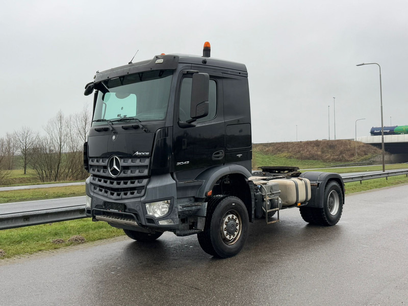 MERCEDESBENZ Arocs 2043 4x4 Tractor Head - Vilcējs: foto 1 MERCEDESBENZ Arocs 2043 4x4 Tractor Head - Vilcējs: foto 1