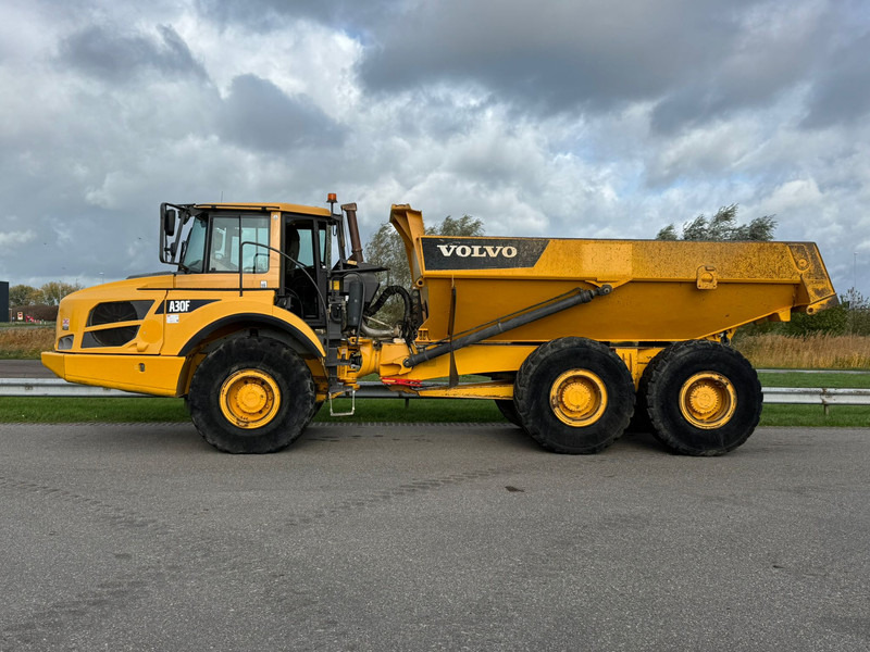Volvo A30F - Artikulētias pašizgāzējs: foto 1 Volvo A30F - Artikulētias pašizgāzējs: foto 1