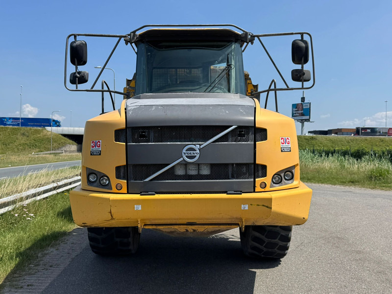 Volvo A30F - Artikulētias pašizgāzējs: foto 5 Volvo A30F - Artikulētias pašizgāzējs: foto 5