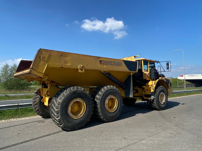 Volvo A35E - Artikulētias pašizgāzējs: foto 4 Volvo A35E - Artikulētias pašizgāzējs: foto 4