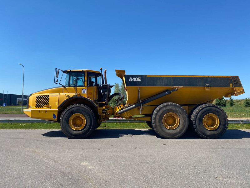 Volvo A40E - Artikulētias pašizgāzējs: foto 1 Volvo A40E - Artikulētias pašizgāzējs: foto 1