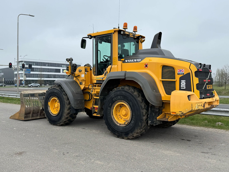 Volvo L110H - Riteņu iekrāvējs: foto 3 Volvo L110H - Riteņu iekrāvējs: foto 3