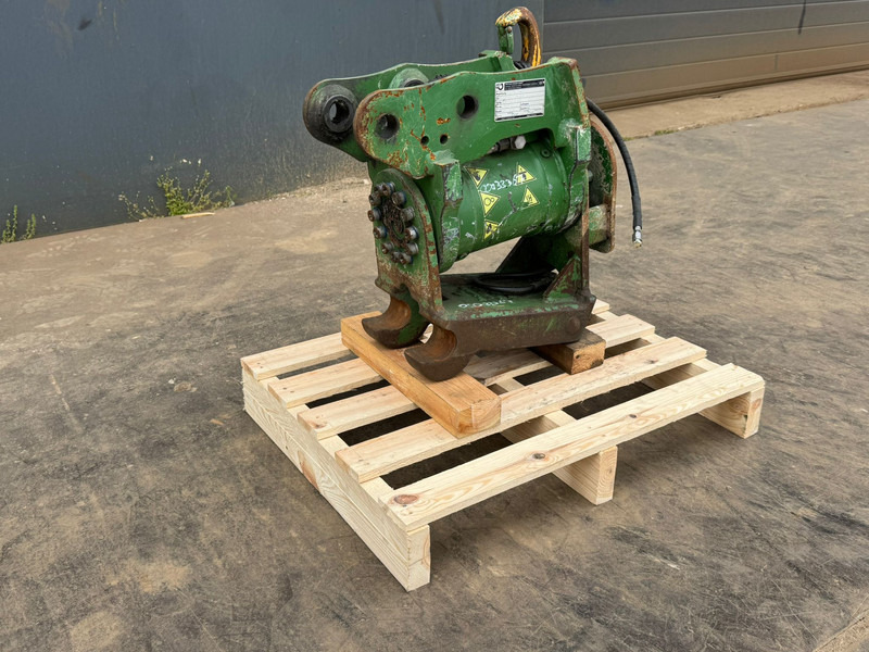 Powertilt Xtra Tilt CAT 302 - Ātrā sakabe: foto 3 Powertilt Xtra Tilt CAT 302 - Ātrā sakabe: foto 3