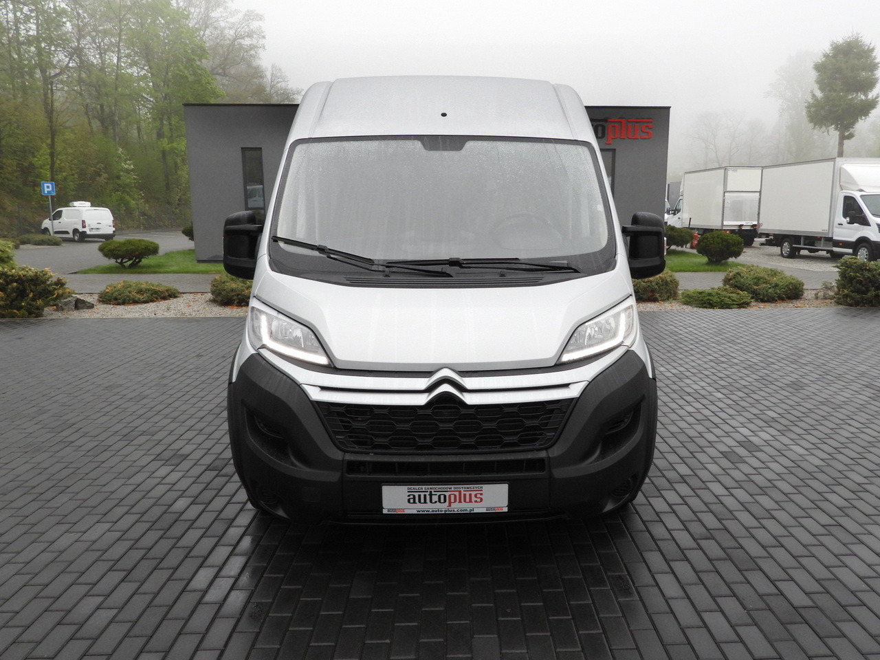 CITROEN JUMPER BOX DELIVERY VAN 7 SEATS CRUISE CONTROL LED LIGHTS AIR CONDITIONING 165HP - Kravas mikroautobuss: foto 5 CITROEN JUMPER BOX DELIVERY VAN 7 SEATS CRUISE CONTROL LED LIGHTS AIR CONDITIONING 165HP - Kravas mikroautobuss: foto 5