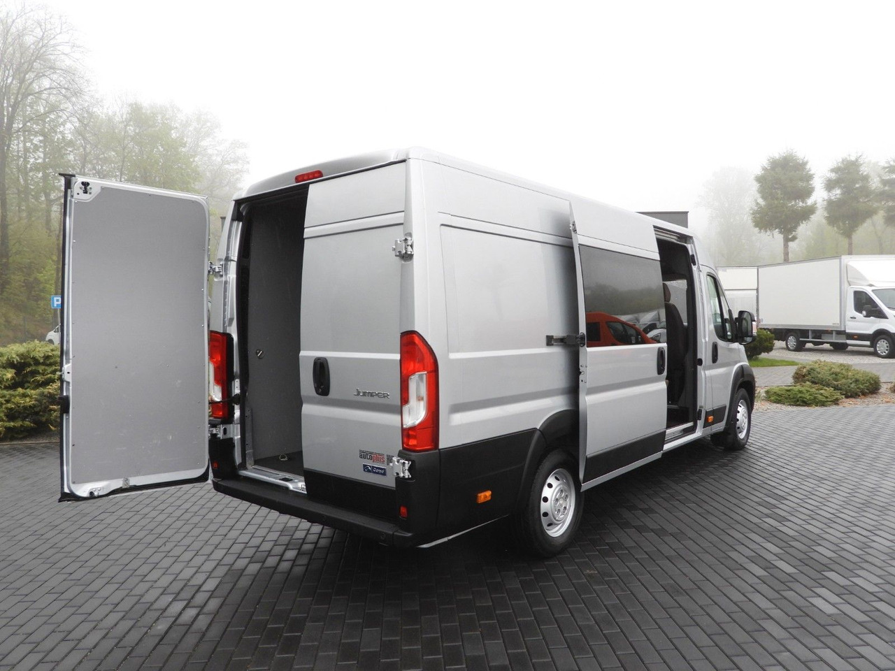 Citroën JUMPER KASTENWAGEN DOPPELKABINE 7 SITZE TEMPOMAT - Kravas mikroautobuss, Kravas-pasažieru furgons: foto 3 Citroën JUMPER KASTENWAGEN DOPPELKABINE 7 SITZE TEMPOMAT - Kravas mikroautobuss, Kravas-pasažieru furgons: foto 3
