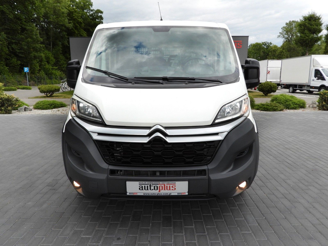 Citroën JUMPER PRITSCHE DOPPELKABINE DOKA 7 SITZE - Automašīna ar kravas platformu, Kravas-pasažieru furgons: foto 5 Citroën JUMPER PRITSCHE DOPPELKABINE DOKA 7 SITZE - Automašīna ar kravas platformu, Kravas-pasažieru furgons: foto 5