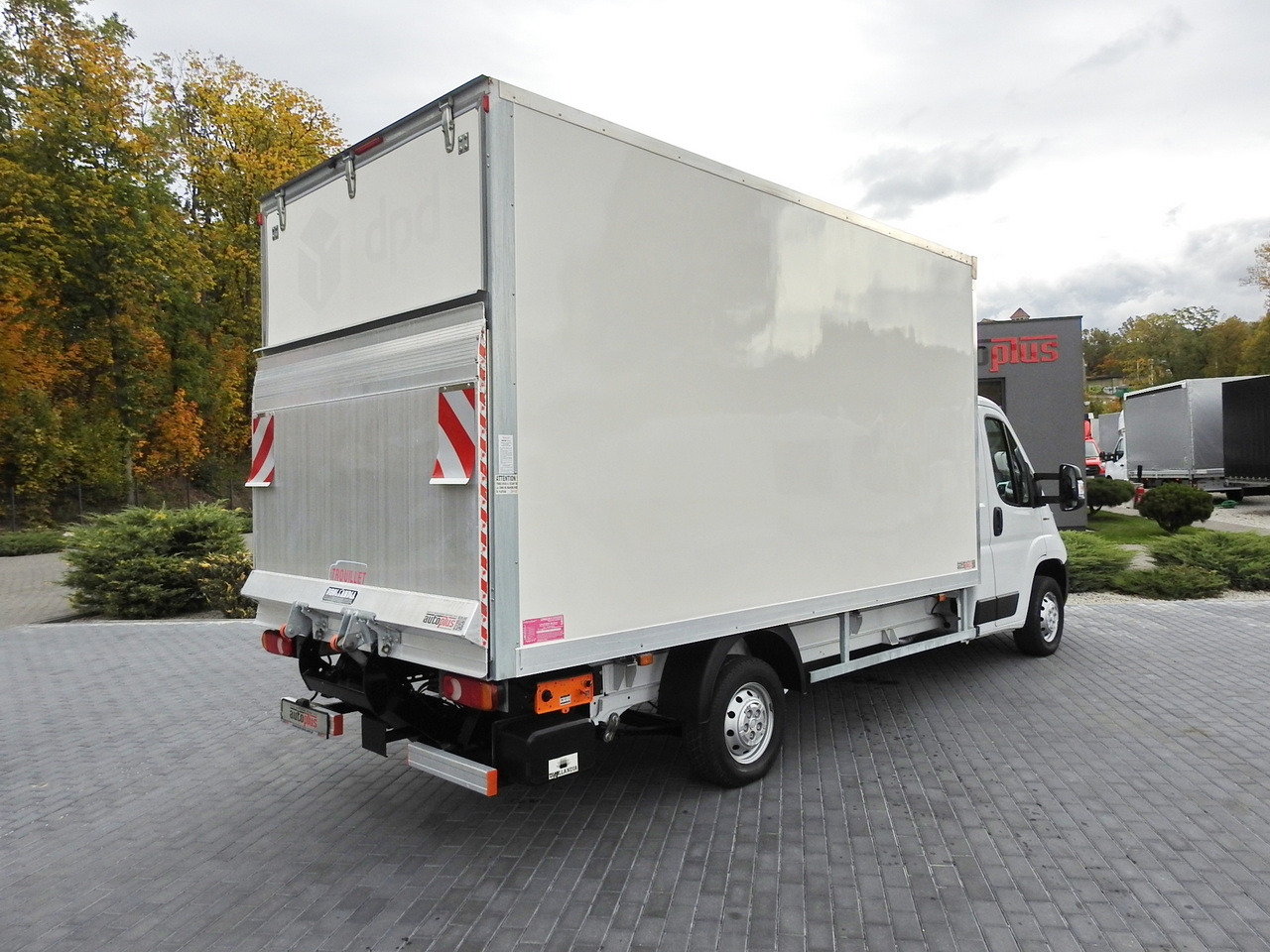 FIAT DUCATO BOX LIFT 8 PALLETS CRUISE CONTROL NAVIGATION AIR CONDITIONING LED LIGHTS 130HP - Furgons ar slēgtā virsbūve: foto 3 FIAT DUCATO BOX LIFT 8 PALLETS CRUISE CONTROL NAVIGATION AIR CONDITIONING LED LIGHTS 130HP - Furgons ar slēgtā virsbūve: foto 3