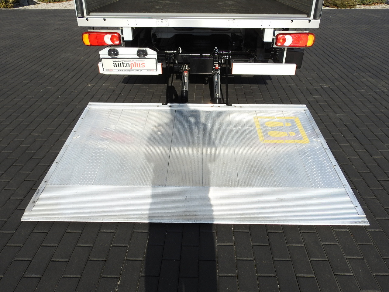 Furgons ar slēgtā virsbūve FIAT DUCATO  BOX LIFT 8 PALLETS CRUISE CONTROL NAVIGATION LED LIGHTS AIR CONDITIONING  130HP: foto 22