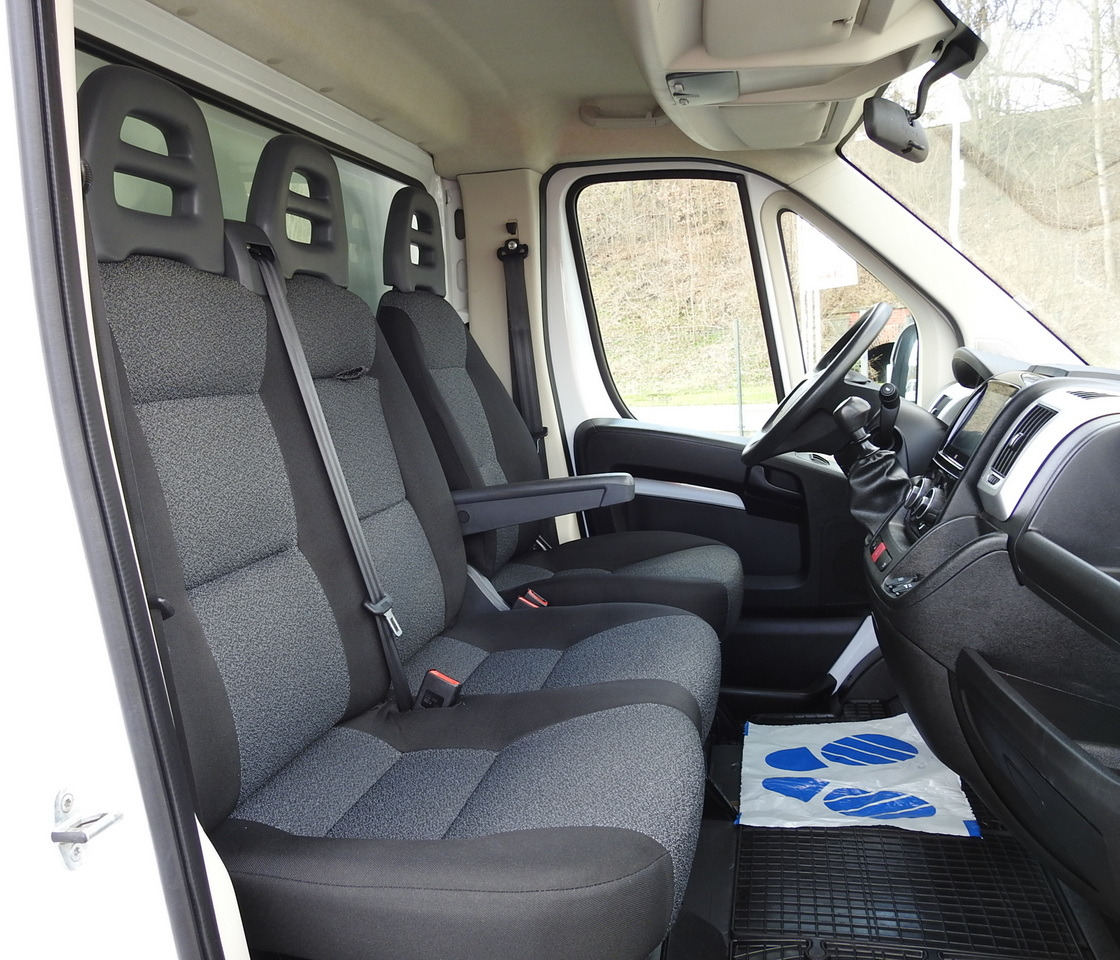 Furgons ar slēgtā virsbūve FIAT DUCATO  BOX LIFT 8 PALLETS CRUISE CONTROL NAVIGATION LED LIGHTS AIR CONDITIONING  130HP: foto 36