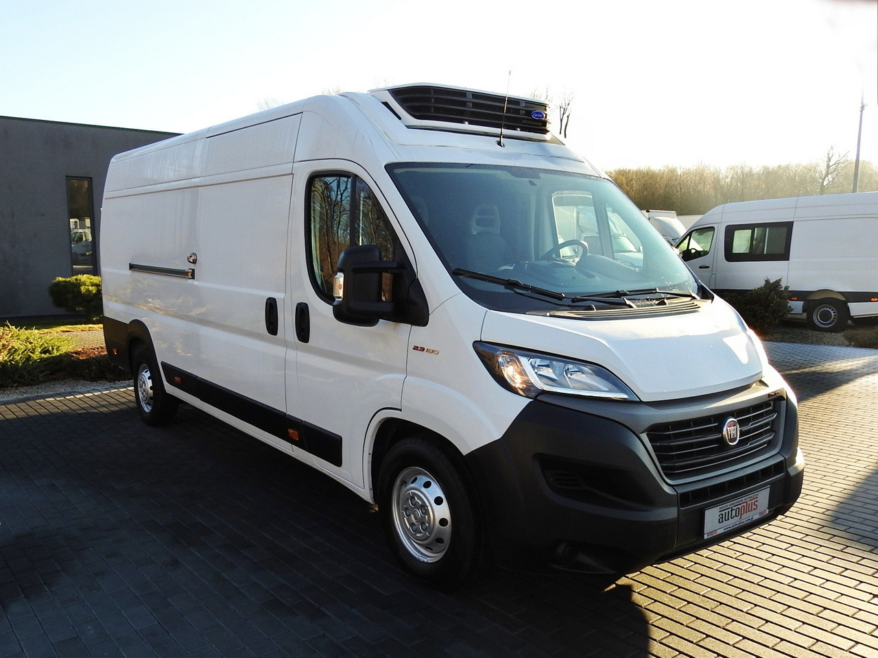 FIAT DUCATO REFRIGERATOR VAN -10*C POWER SUPPLY 230V AIR CONDITIONING 175HP - Komercauto refrižerators: foto 4 FIAT DUCATO REFRIGERATOR VAN -10*C POWER SUPPLY 230V AIR CONDITIONING 175HP - Komercauto refrižerators: foto 4