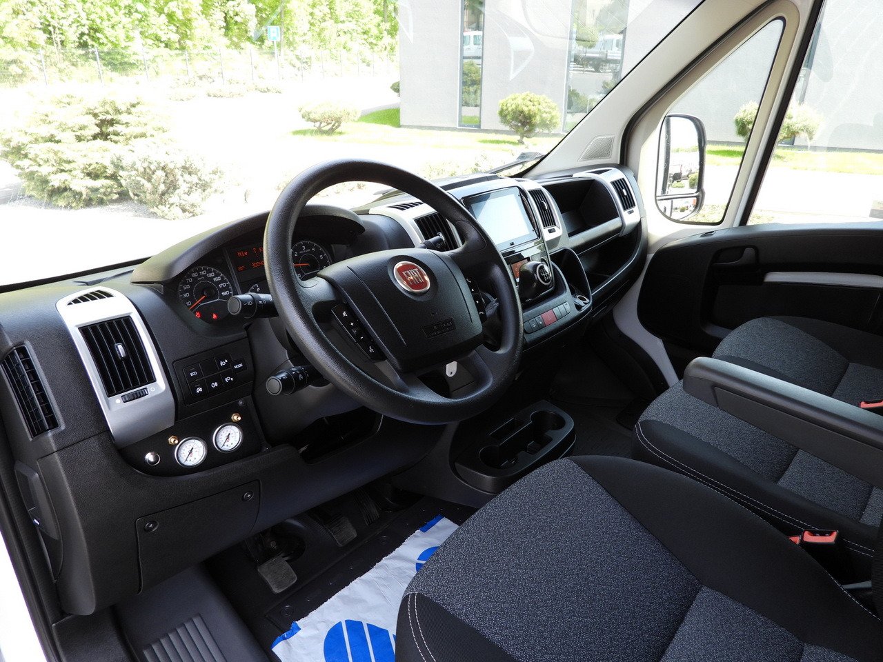 FIAT DUCATO TARPAULIN 10 PALLETS WEBASTO CRUISE CONTROL AIR CONDITIONING LED LIGHTS PNEUMATICS 160HP - Furgons ar tentu: foto 2 FIAT DUCATO TARPAULIN 10 PALLETS WEBASTO CRUISE CONTROL AIR CONDITIONING LED LIGHTS PNEUMATICS 160HP - Furgons ar tentu: foto 2