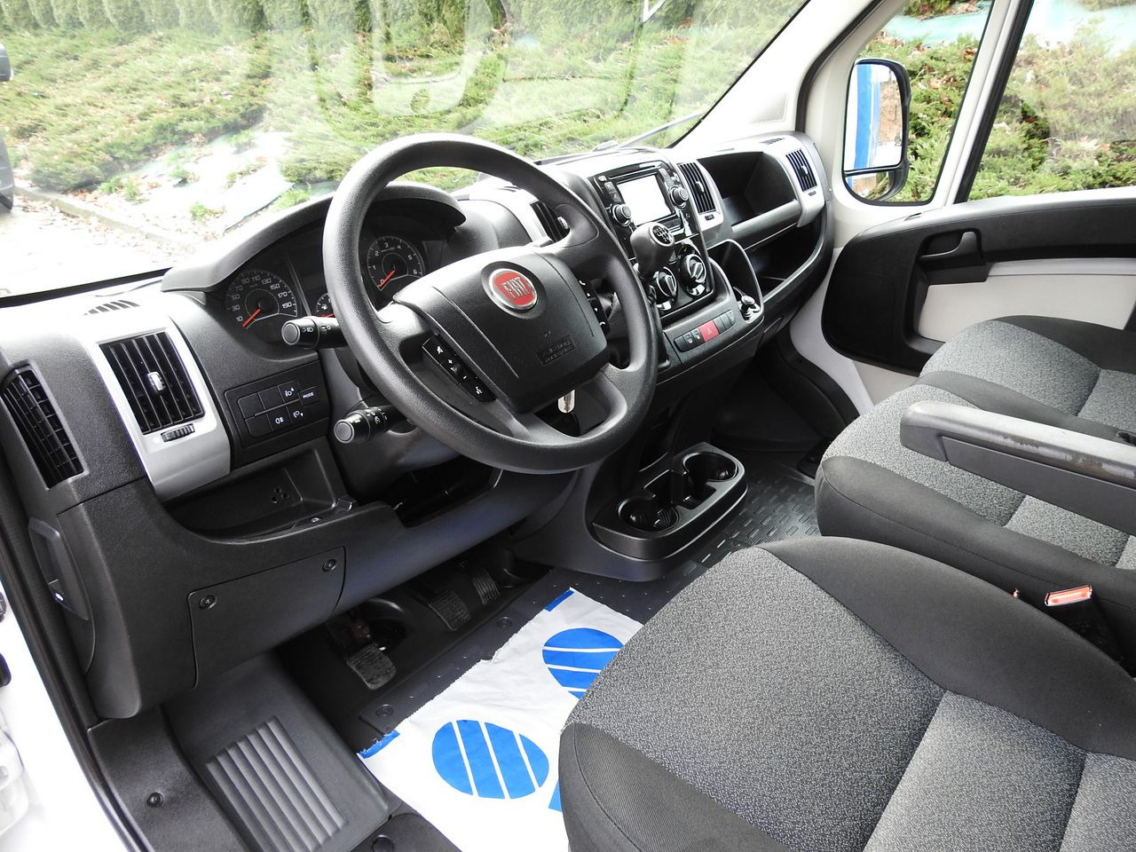 FIAT DUCATO TARPAULIN LIFT 9 PALLETS WEBASTO CRUISE CONTROL A/C LED LAMP 180HP - Furgons ar tentu: foto 2 FIAT DUCATO TARPAULIN LIFT 9 PALLETS WEBASTO CRUISE CONTROL A/C LED LAMP 180HP - Furgons ar tentu: foto 2