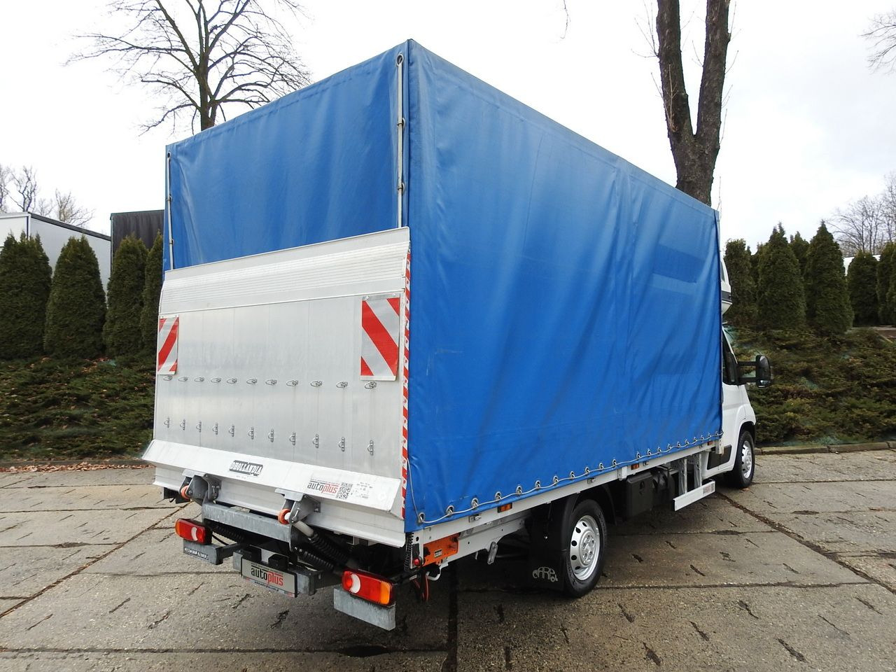 FIAT DUCATO TARPAULIN LIFT 9 PALLETS WEBASTO CRUISE CONTROL A/C LED LAMP 180HP - Furgons ar tentu: foto 3 FIAT DUCATO TARPAULIN LIFT 9 PALLETS WEBASTO CRUISE CONTROL A/C LED LAMP 180HP - Furgons ar tentu: foto 3