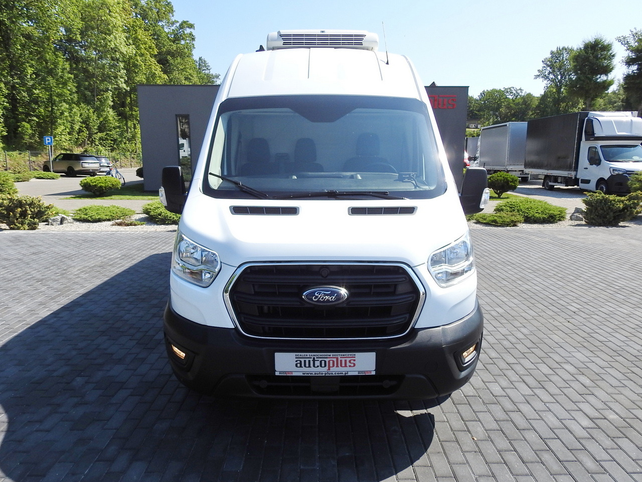 FORD TRANSIT REFRIGERATOR VAN 0*C HEATING FUNCTION CRUISE CONTROL AIR CONDITIONING LED LIGHTS 130HP - Komercauto refrižerators: foto 5 FORD TRANSIT REFRIGERATOR VAN 0*C HEATING FUNCTION CRUISE CONTROL AIR CONDITIONING LED LIGHTS 130HP - Komercauto refrižerators: foto 5