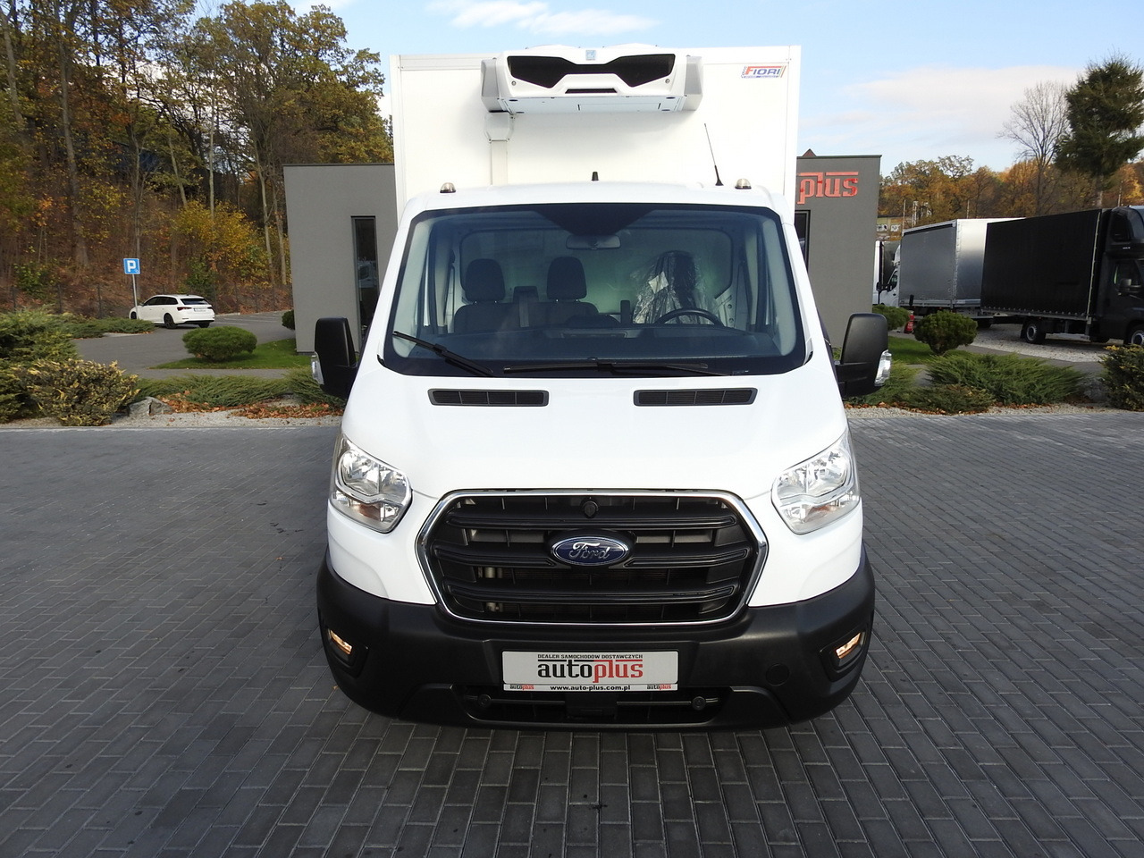 FORD TRANSIT REGRIGERATOR BOX -10*C POWER SUPPLY 230V CRUISE CONTROL AIR CONDITIONING LED LIGHTS PNEUMATICS TWIN WHEELS 130HP - Komercauto refrižerators: foto 5 FORD TRANSIT REGRIGERATOR BOX -10*C POWER SUPPLY 230V CRUISE CONTROL AIR CONDITIONING LED LIGHTS PNEUMATICS TWIN WHEELS 130HP - Komercauto refrižerators: foto 5