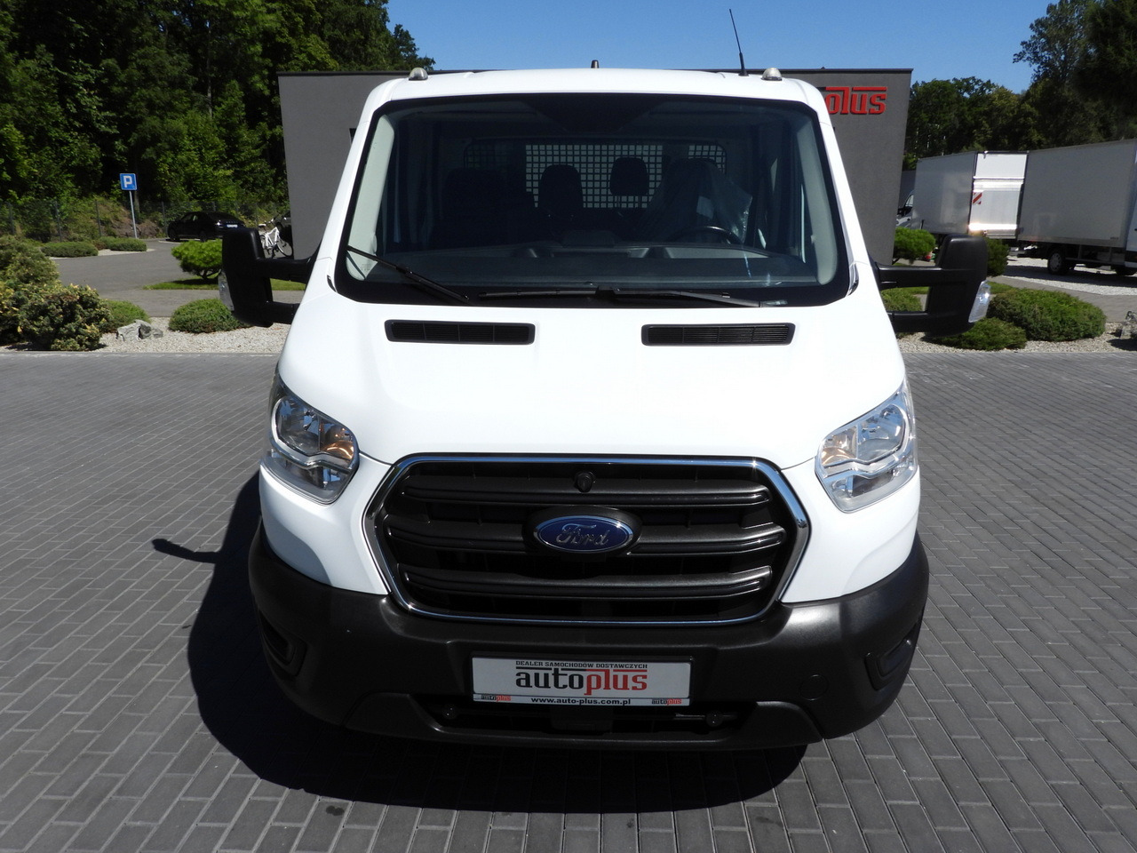 FORD TRANSIT STAKE BODY DOUBLE CABIN DOKA 7 SEATS TWIN WHEELS AIR CONDITIONING 130HP - Kravas-pasažieru furgons: foto 5 FORD TRANSIT STAKE BODY DOUBLE CABIN DOKA 7 SEATS TWIN WHEELS AIR CONDITIONING 130HP - Kravas-pasažieru furgons: foto 5