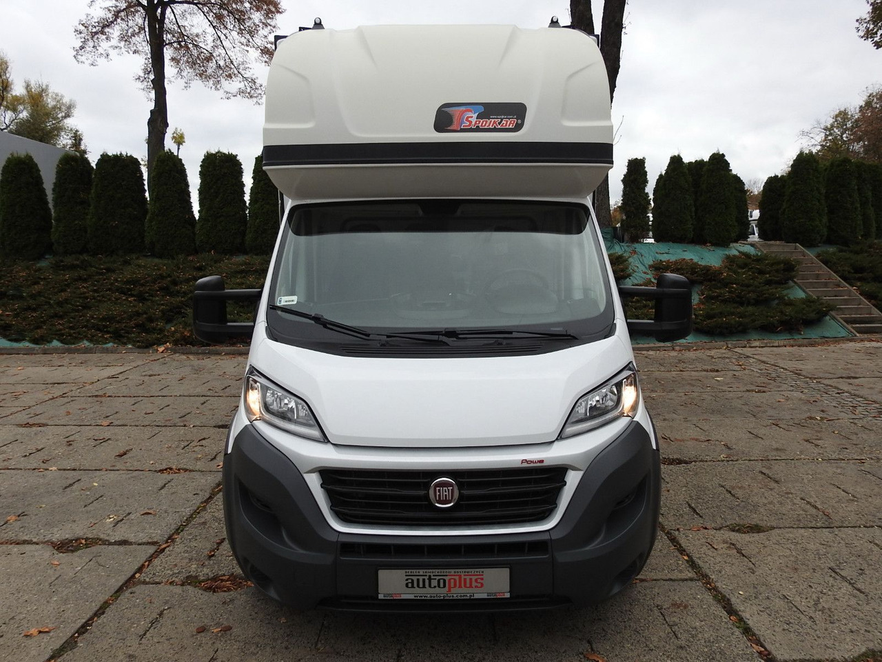 Fiat DUCATO PRITSCHE PLANE AUFZUG 8 PALETTEN WEBASTO - Furgons ar tentu: foto 5 Fiat DUCATO PRITSCHE PLANE AUFZUG 8 PALETTEN WEBASTO - Furgons ar tentu: foto 5