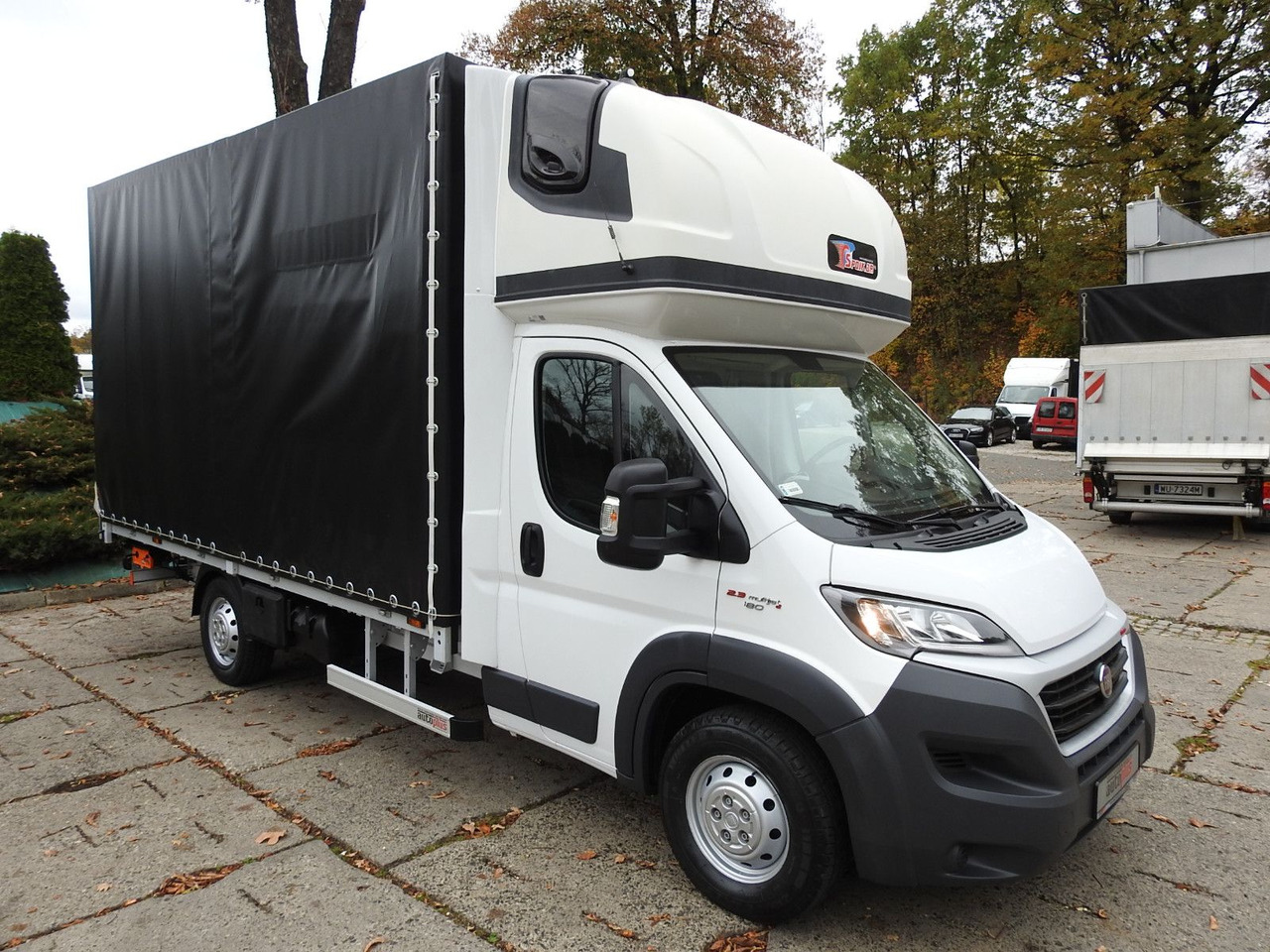 Fiat DUCATO PRITSCHE PLANE AUFZUG 8 PALETTEN WEBASTO - Furgons ar tentu: foto 4 Fiat DUCATO PRITSCHE PLANE AUFZUG 8 PALETTEN WEBASTO - Furgons ar tentu: foto 4