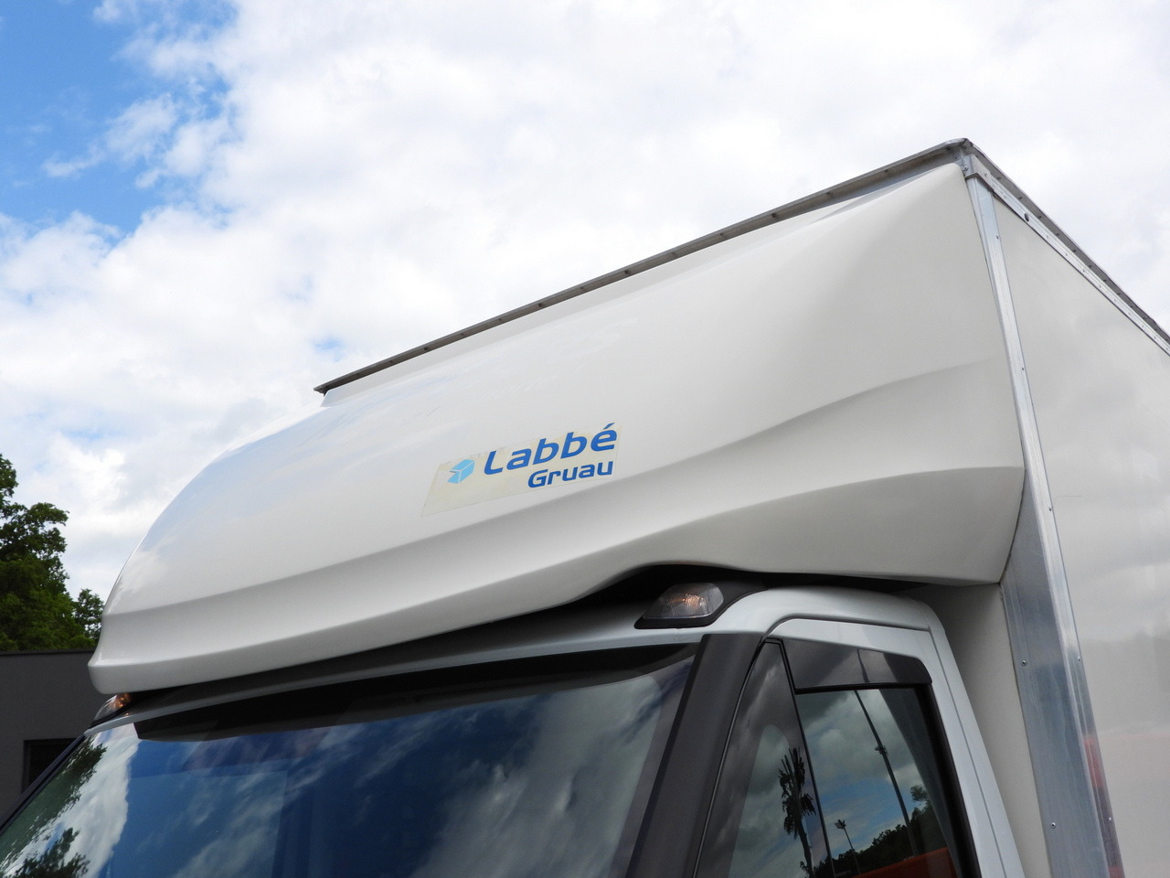 Furgons ar slēgtā virsbūve IVECO DAILY 35C16 BOX LIFT 8 PALLETS CRUISE CONTROL TWIN WHEELS AIR CONDITIONING  160HP: foto 20