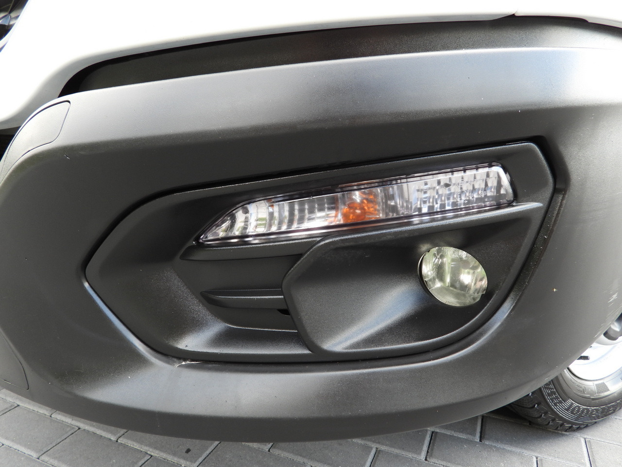 Automašīna ar kravas platformu IVECO DAILY 35S16 STAKE BODY 10 PALLETS CRUISE CONTROL AIR CONDITIONING 160HP: foto 19 Automašīna ar kravas platformu IVECO DAILY 35S16 STAKE BODY 10 PALLETS CRUISE CONTROL AIR CONDITIONING 160HP: foto 19