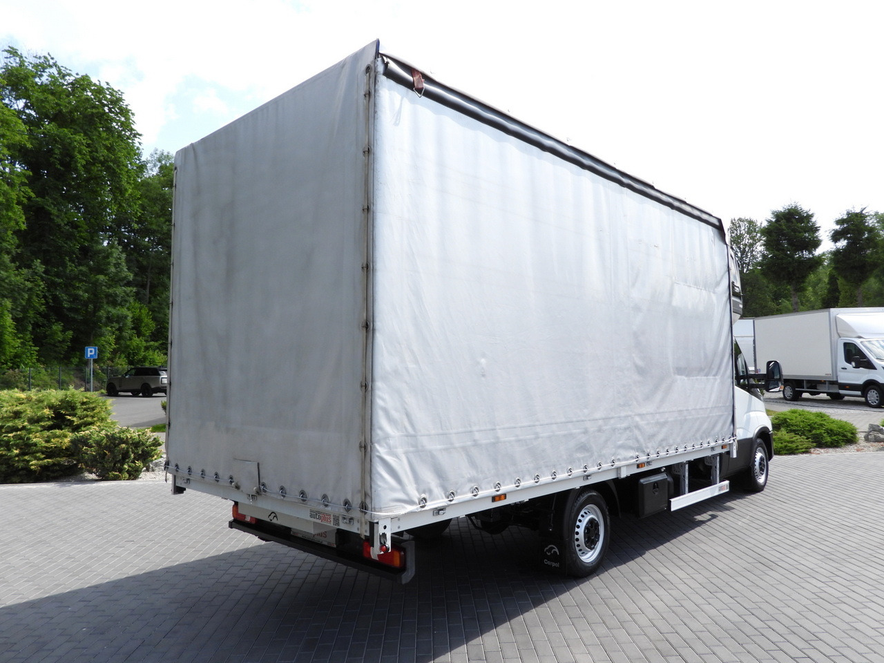 IVECO DAILY 35S18 TARPAULIN 10 PALLETS CRUISE CONTROL LED LIGHTS AIR CONDITIONING 180HP - Furgons ar tentu: foto 3 IVECO DAILY 35S18 TARPAULIN 10 PALLETS CRUISE CONTROL LED LIGHTS AIR CONDITIONING 180HP - Furgons ar tentu: foto 3