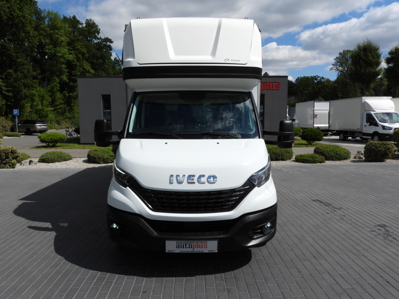 IVECO DAILY 35S18 TARPAULIN 10 PALLETS WEBASTO CRUISE CONTROL NAVIGATION LED LIGHTS AIR CONDITIONING 180HP - Furgons ar tentu: foto 5 IVECO DAILY 35S18 TARPAULIN 10 PALLETS WEBASTO CRUISE CONTROL NAVIGATION LED LIGHTS AIR CONDITIONING 180HP - Furgons ar tentu: foto 5