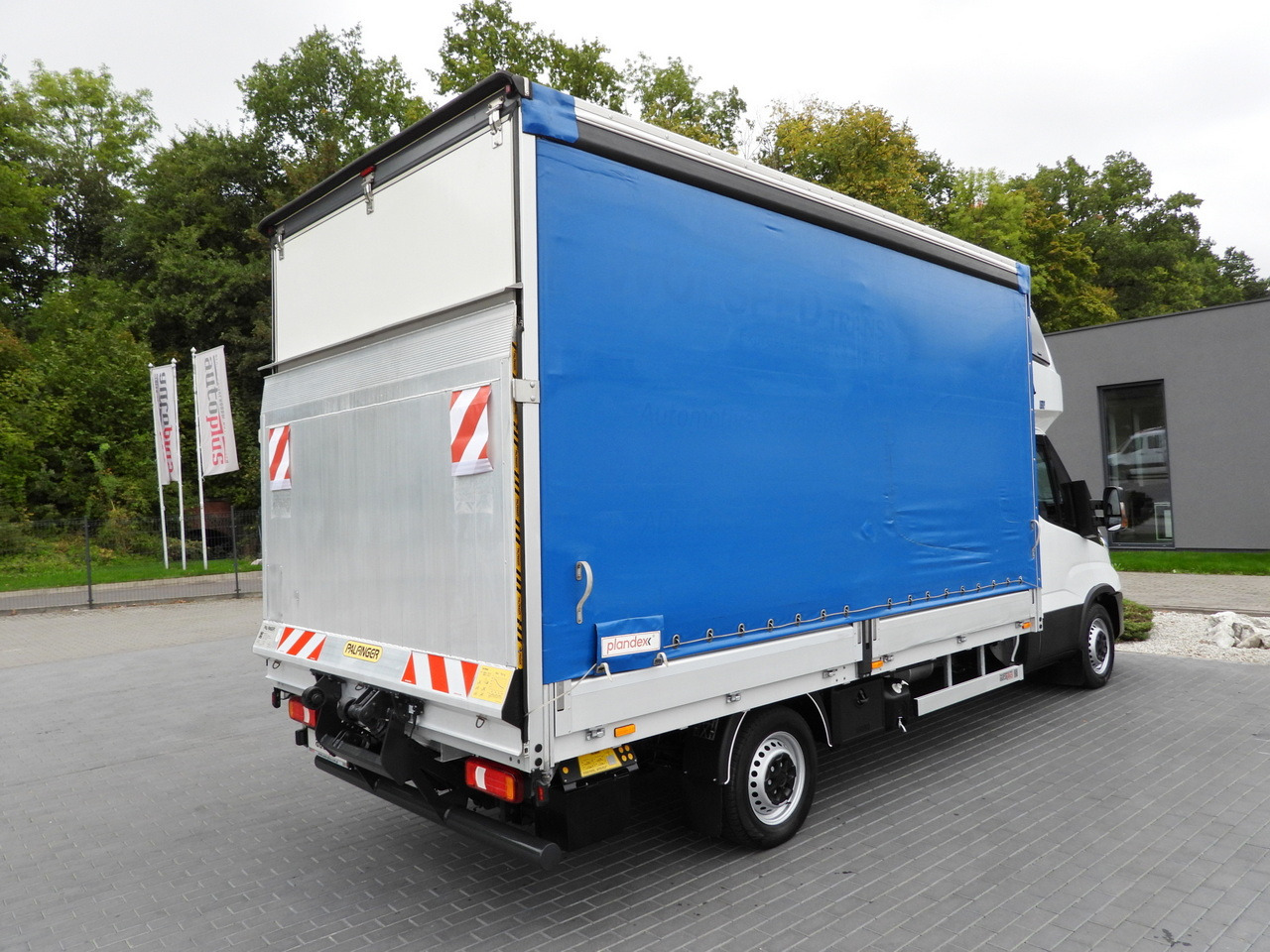 Furgons ar tentu IVECO DAILY 35S18 TARPAULIN LIFT 8 PALLETS WEBASTO CRUISE CONTROL LED LIGHTS AIR CONDITIONING  180HP: foto 14