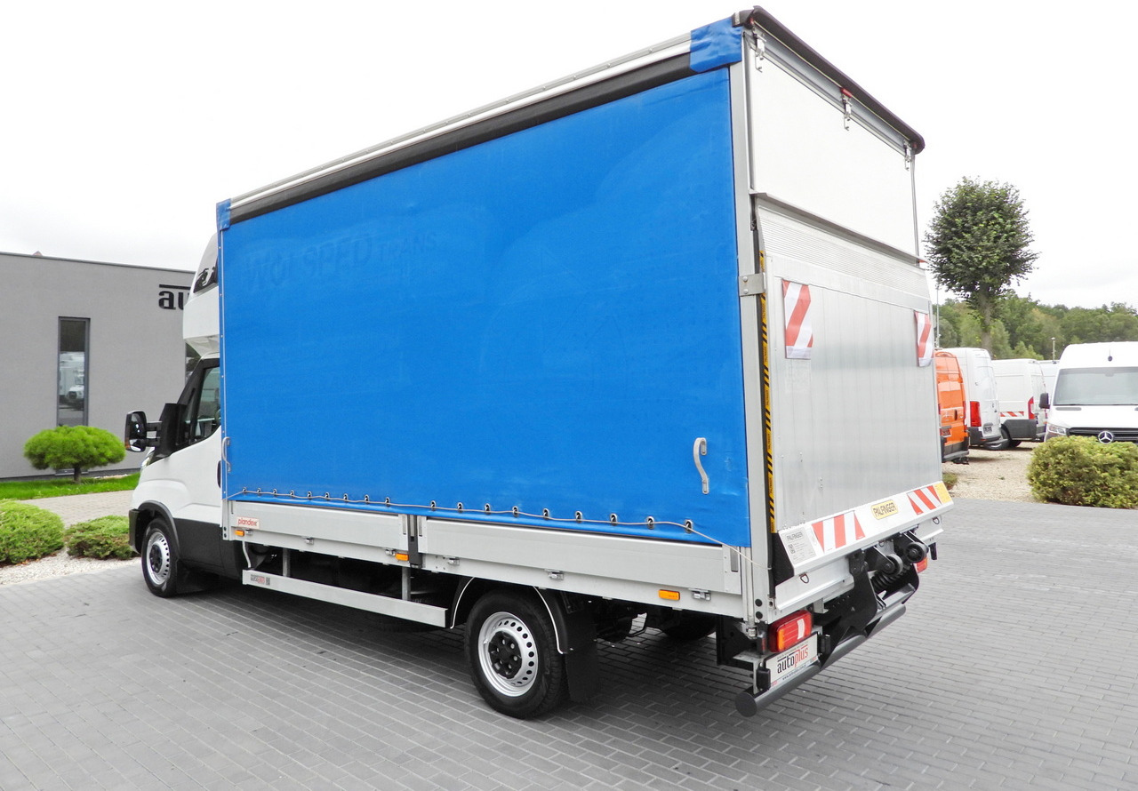 Furgons ar tentu IVECO DAILY 35S18 TARPAULIN LIFT 8 PALLETS WEBASTO CRUISE CONTROL LED LIGHTS AIR CONDITIONING  180HP: foto 10