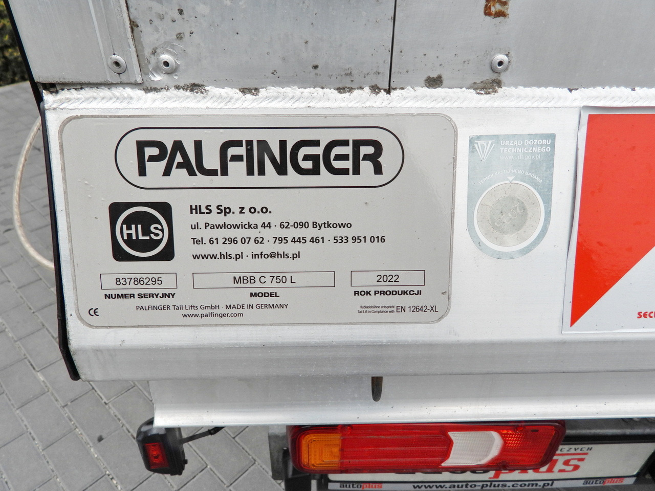 Furgons ar tentu IVECO DAILY 35S18 TARPAULIN LIFT 8 PALLETS WEBASTO CRUISE CONTROL LED LIGHTS AIR CONDITIONING  180HP: foto 26