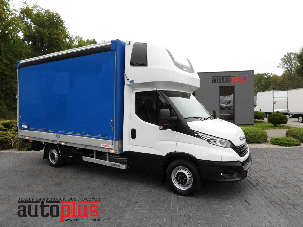 IVECO DAILY 35S18 TARPAULIN LIFT 8 PALLETS WEBASTO CRUISE CONTROL LED LIGHTS AIR CONDITIONING 180HP - Furgons ar tentu: foto 1 IVECO DAILY 35S18 TARPAULIN LIFT 8 PALLETS WEBASTO CRUISE CONTROL LED LIGHTS AIR CONDITIONING 180HP - Furgons ar tentu: foto 1