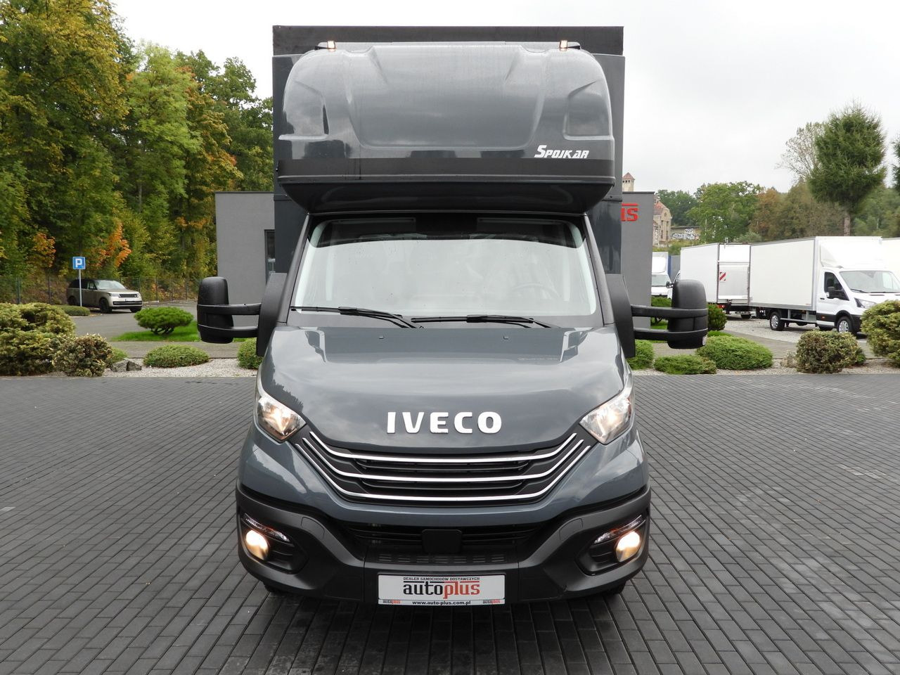 IVECO DAILY 50C18 TARPAULIN 14 PALLETS WEBASTO CRUISE CONTROL PNEUMATICS TWIN WHEELS AIR CONDITIONING 180HP - Furgons ar tentu: foto 5 IVECO DAILY 50C18 TARPAULIN 14 PALLETS WEBASTO CRUISE CONTROL PNEUMATICS TWIN WHEELS AIR CONDITIONING 180HP - Furgons ar tentu: foto 5