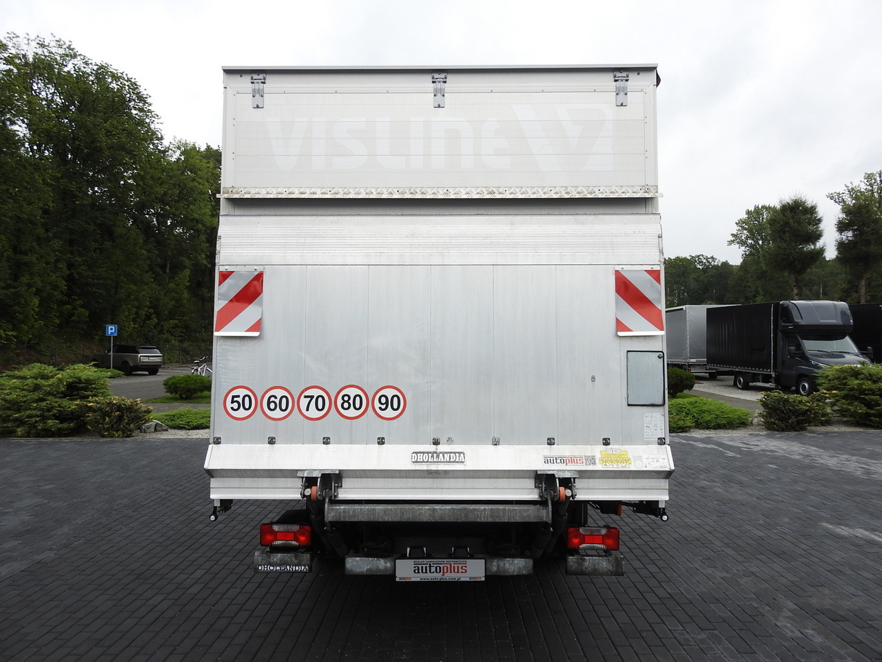 Kravas automašīna ar tentu IVECO DAILY 70C18 TARPAULIN LIFT 12 PALLETS WEBASTO CRUISE CONTROL TWIN WHEELS AIR CONDITIONING 180HP: foto 12 Kravas automašīna ar tentu IVECO DAILY 70C18 TARPAULIN LIFT 12 PALLETS WEBASTO CRUISE CONTROL TWIN WHEELS AIR CONDITIONING 180HP: foto 12