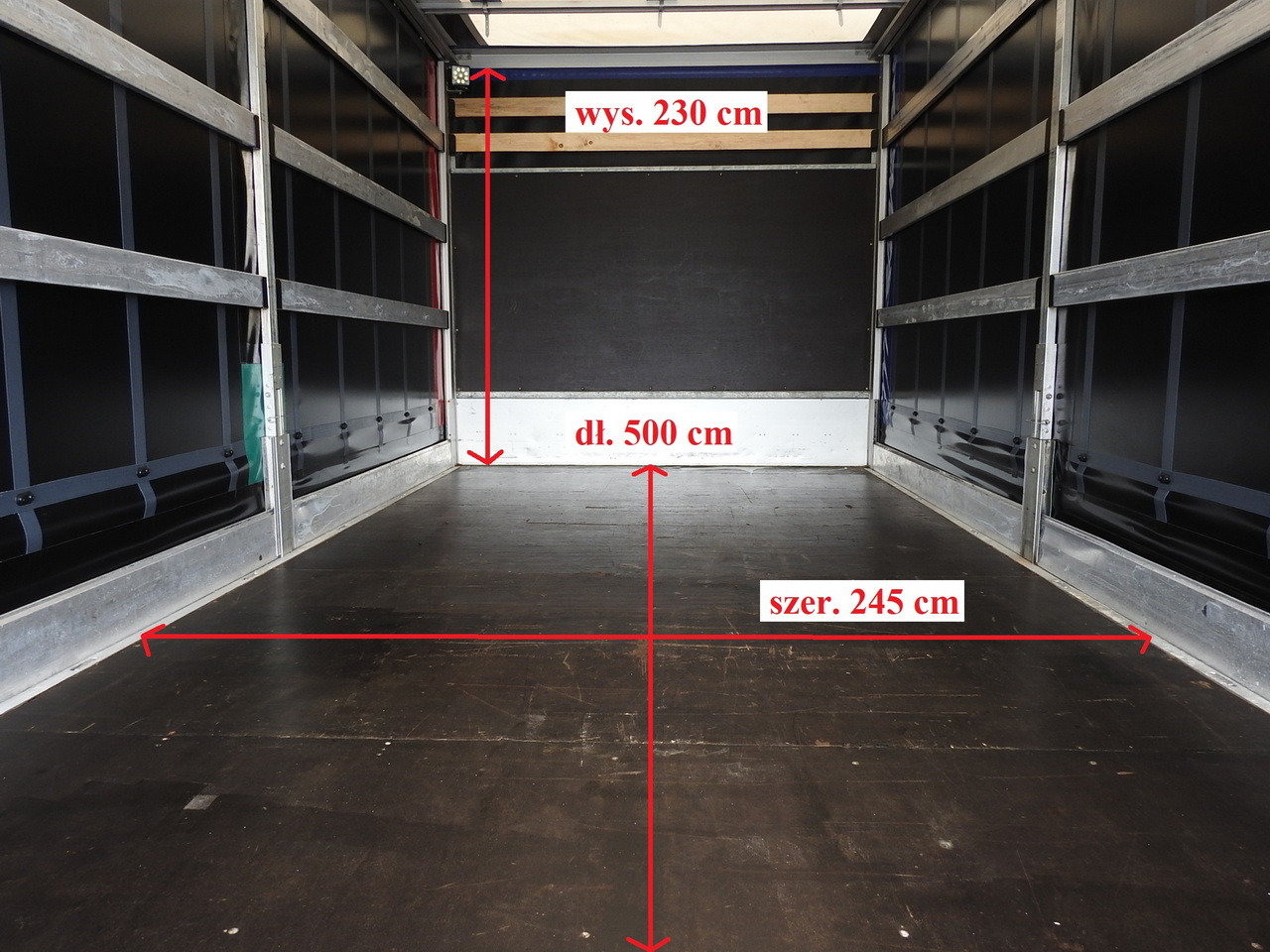 Kravas automašīna ar tentu IVECO DAILY 70C18 TARPAULIN LIFT 12 PALLETS WEBASTO CRUISE CONTROL TWIN WHEELS AIR CONDITIONING 180HP: foto 15 Kravas automašīna ar tentu IVECO DAILY 70C18 TARPAULIN LIFT 12 PALLETS WEBASTO CRUISE CONTROL TWIN WHEELS AIR CONDITIONING 180HP: foto 15