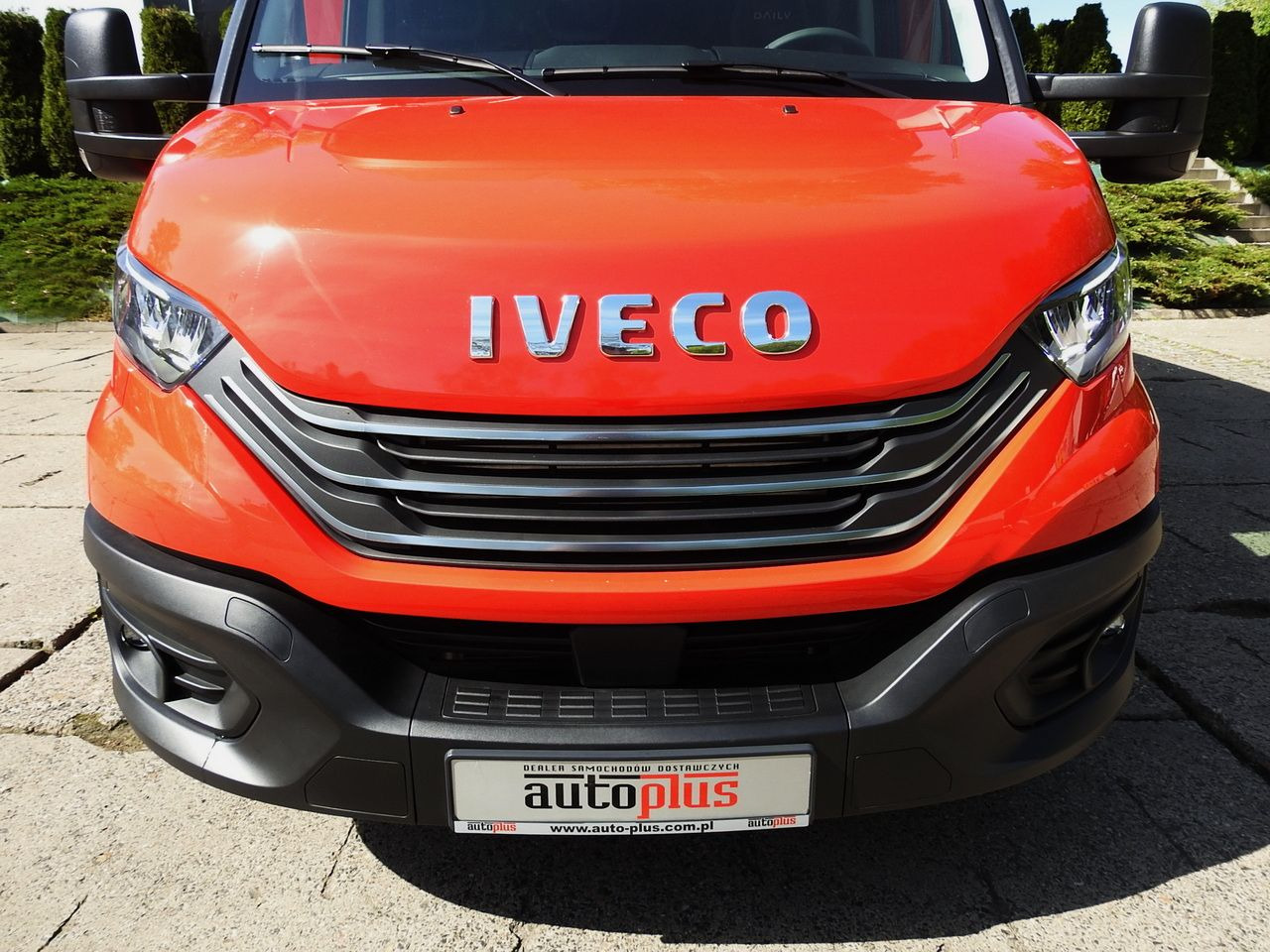 Jaunā Furgons ar tentu IVECO DAILY NEW TARPAULIN 10 PALLETS WEBASTO CRUISE CONTROL NAVIGATION AIR CONDITIONING LED LIGHTS  180HP: foto 14